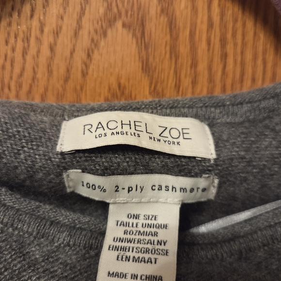 Soft luxurious, 100% 2-ply cashmere Gray Knit Poncho - Picture 9 of 9